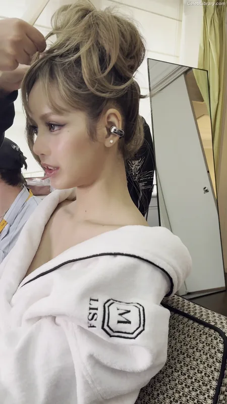 Lisa  BLΛƆKPIИK (Blackpink) photo 15 of 6190