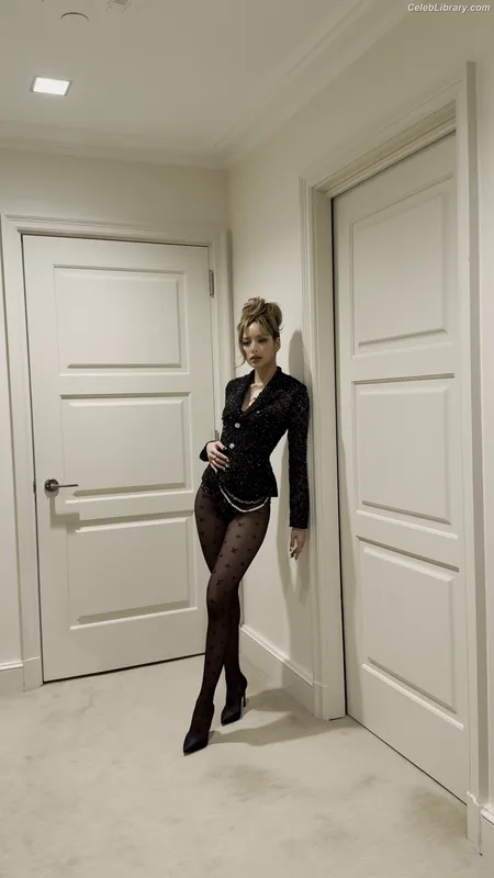 Lisa  BLΛƆKPIИK (Blackpink) photo 22 of 6190