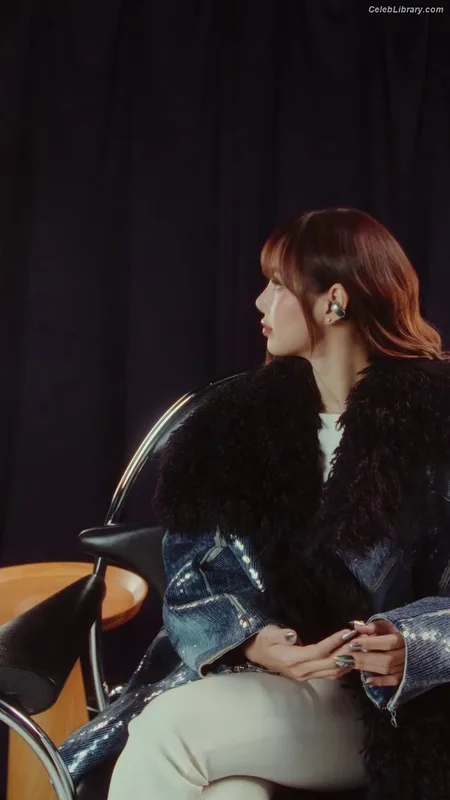Lisa BLΛƆKPIИK (Blackpink) photo 19 of 6190
