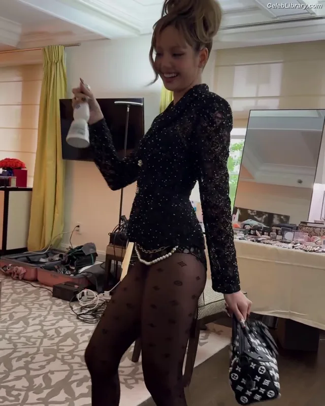Lisa BLΛƆKPIИK (Blackpink) photo 19 of 6190
