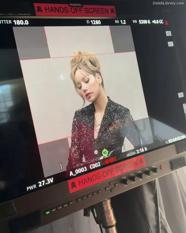 Lisa  BLΛƆKPIИK (Blackpink) photo 12 of 6190
