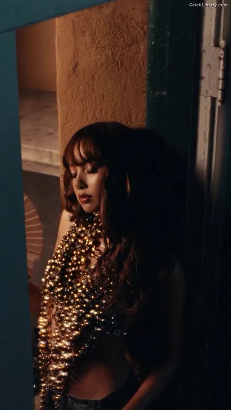 Lisa  BLΛƆKPIИK (Blackpink) photo 7 of 6190