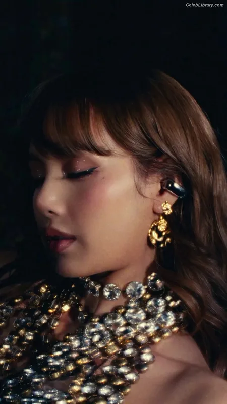 Lisa  BLΛƆKPIИK (Blackpink) photo 10 of 6190