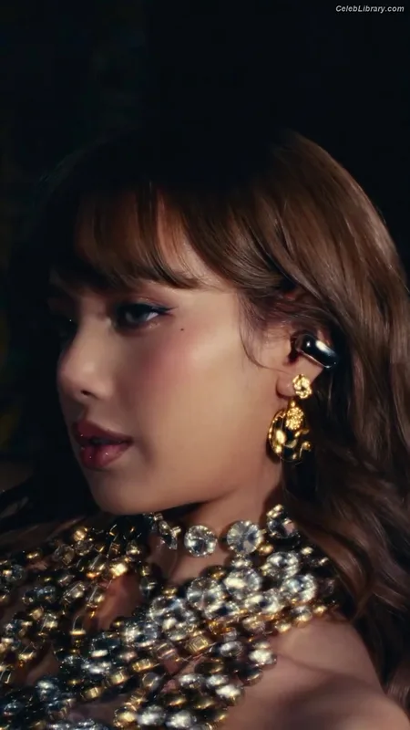Lisa  BLΛƆKPIИK (Blackpink) photo 11 of 6190