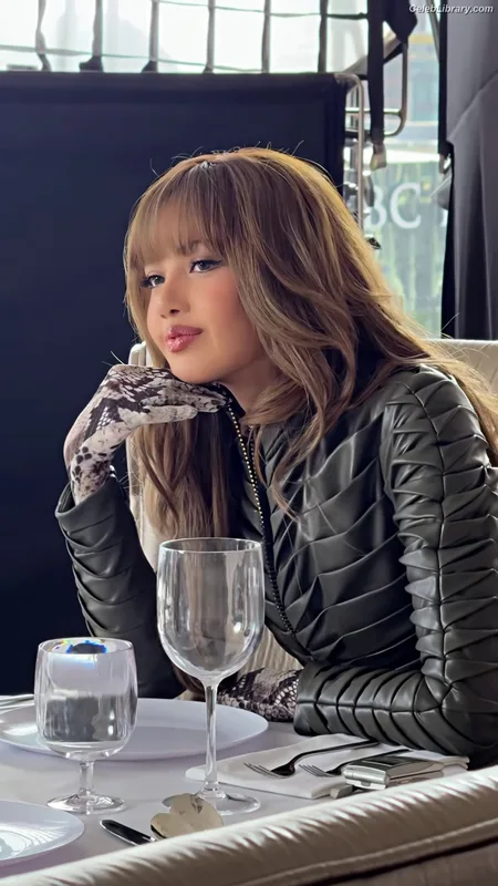 Lisa BLΛƆKPIИK (Blackpink) photo 16 of 6190