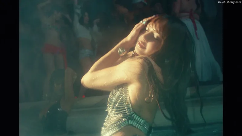 Lisa  BLΛƆKPIИK (Blackpink) photo 13 of 6190