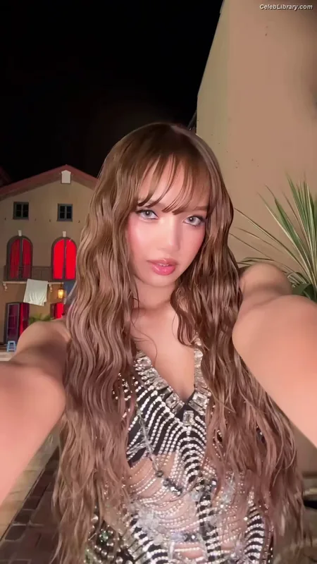 Lisa  BLΛƆKPIИK (Blackpink) photo 21 of 6190