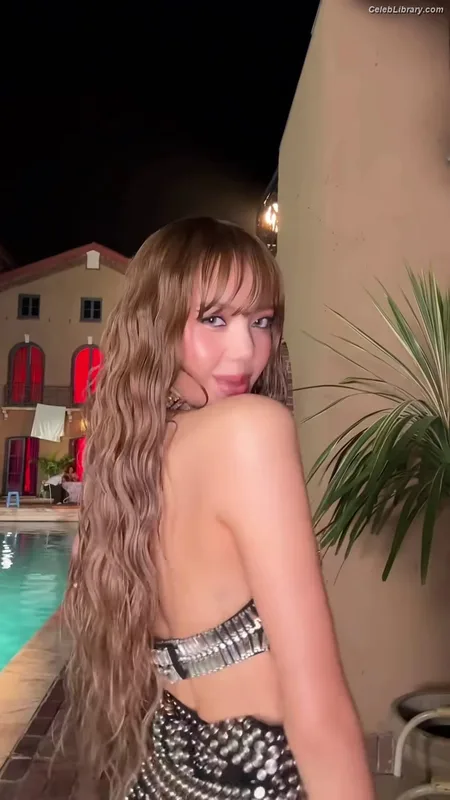 Lisa  BLΛƆKPIИK (Blackpink) photo 11 of 6190