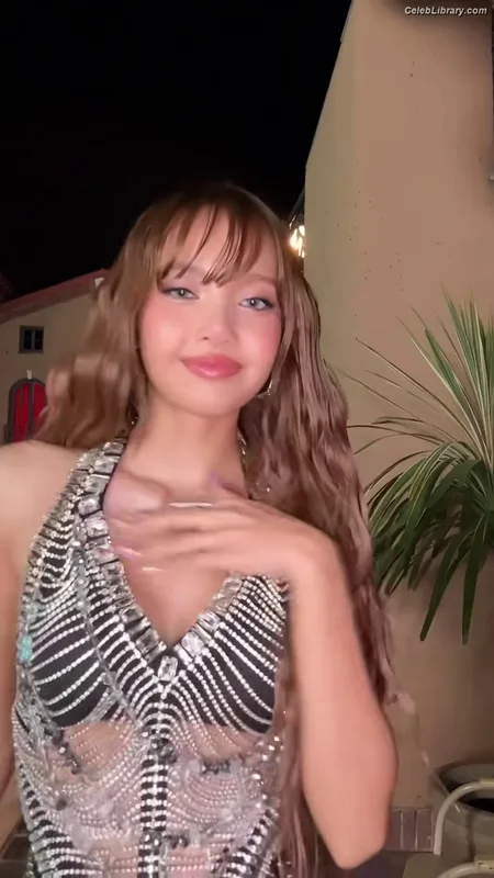 Lisa  BLΛƆKPIИK (Blackpink) photo 16 of 6190