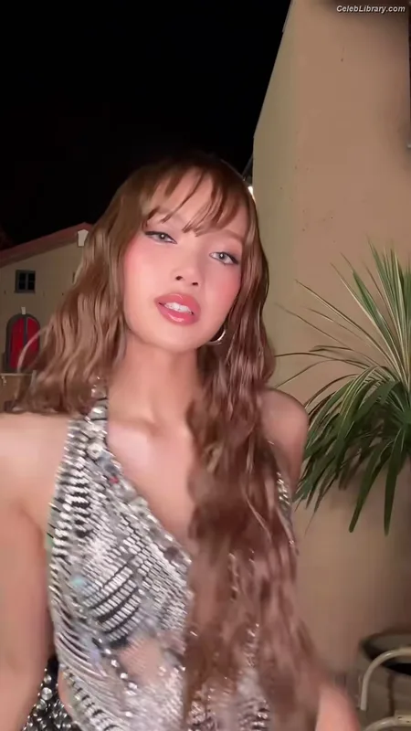 Lisa  BLΛƆKPIИK (Blackpink) photo 19 of 6190