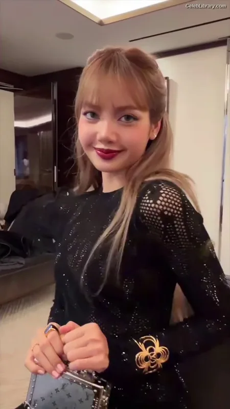 Lisa  BLΛƆKPIИK (Blackpink) photo 3 of 6190