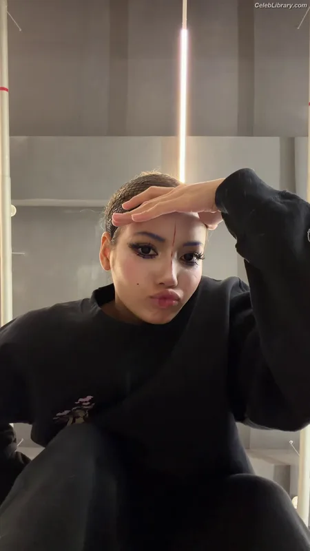 Lisa  BLΛƆKPIИK (Blackpink) photo 9 of 6190