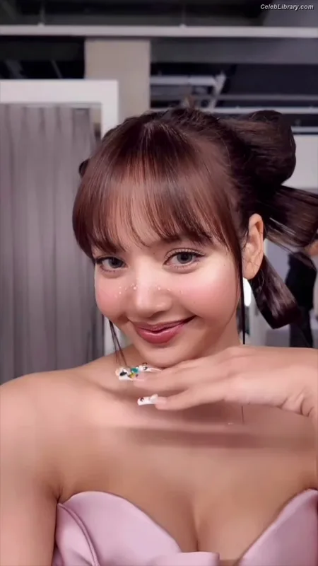 Lisa  BLΛƆKPIИK (Blackpink) photo 21 of 6190