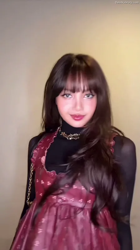 Lisa  BLΛƆKPIИK (Blackpink) photo 16 of 6190