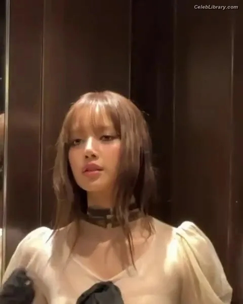 Lisa  BLΛƆKPIИK (Blackpink) photo 20 of 6190