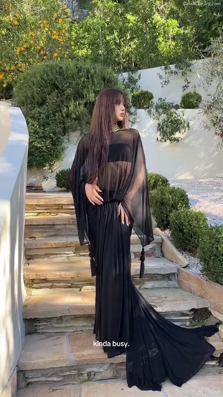 Lisa  BLΛƆKPIИK (Blackpink) photo 6 of 6190