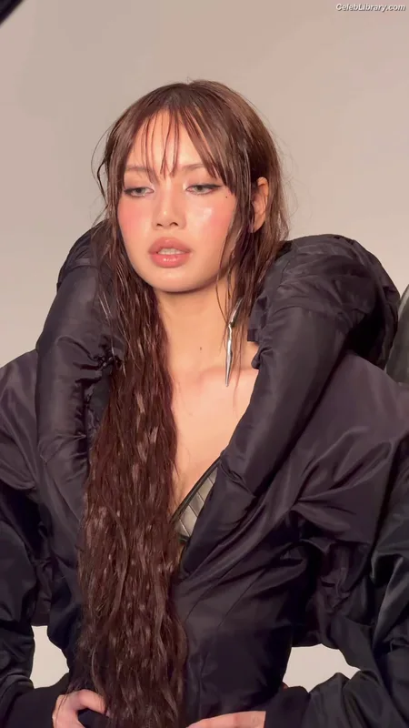 Lisa  BLΛƆKPIИK (Blackpink) photo 6 of 6190