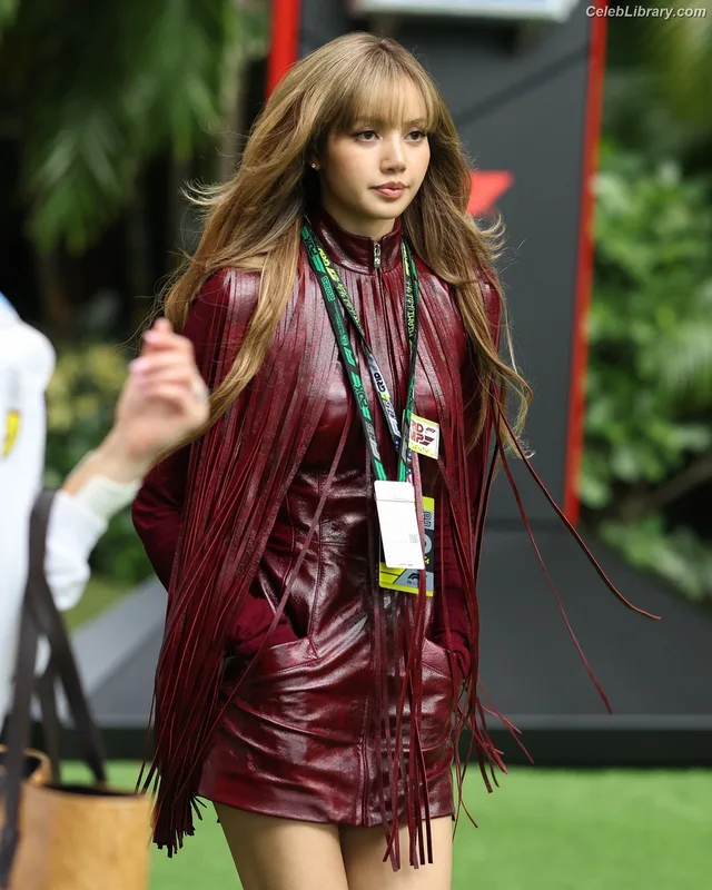 Lisa  BLΛƆKPIИK (Blackpink) photo 20 of 6190