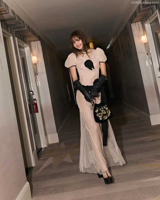 Lisa  BLΛƆKPIИK (Blackpink) photo 7 of 6190