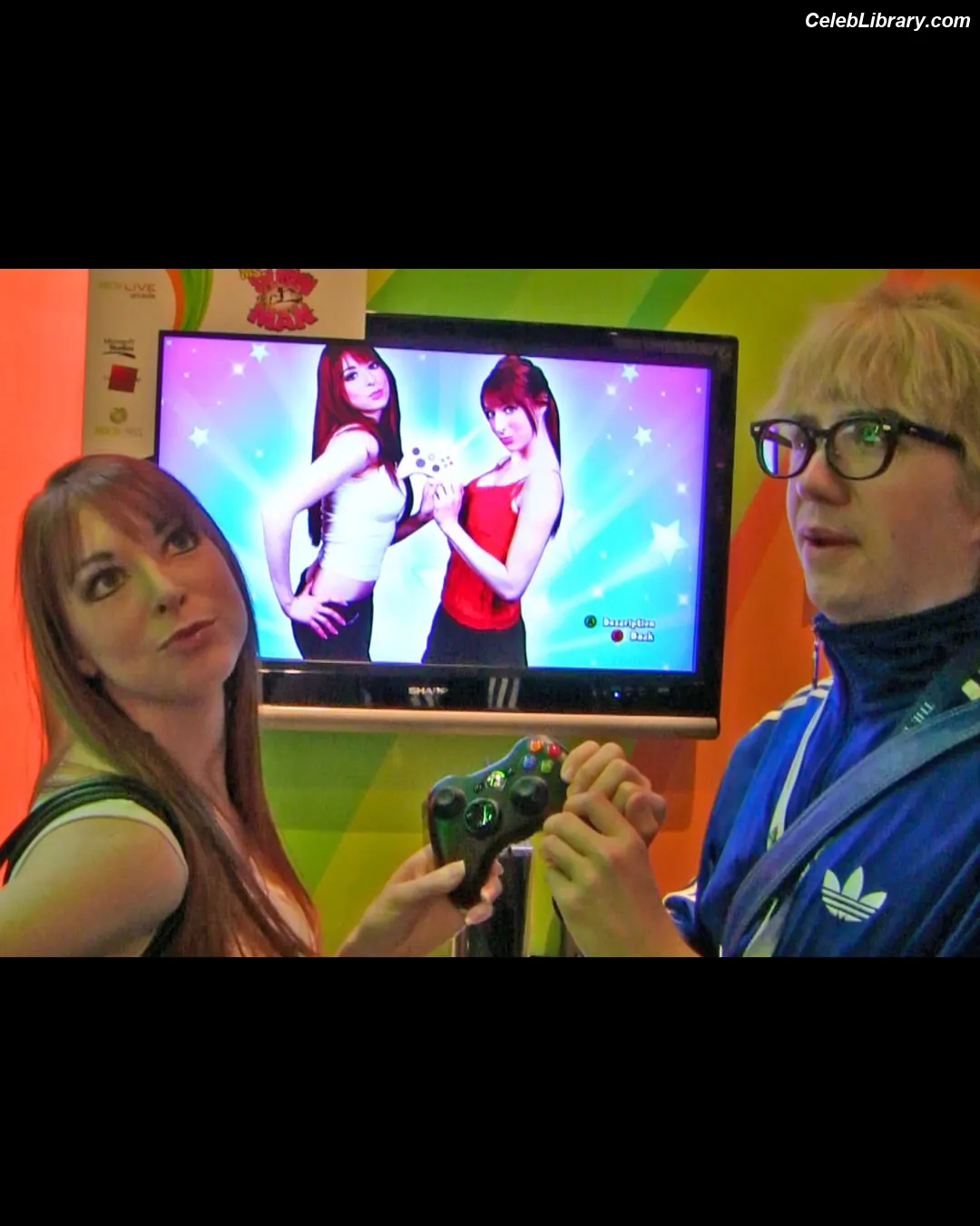 Lisa Foiles photo 18 of 707