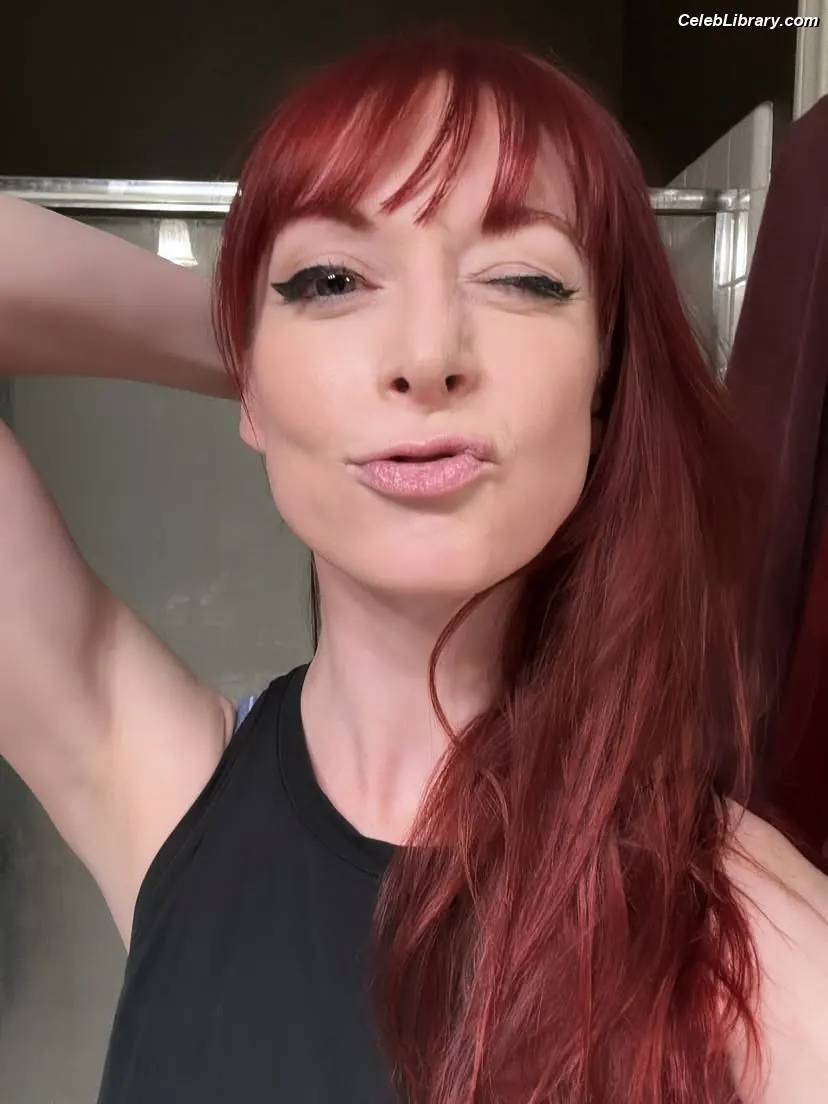 Lisa Foiles photo 1 of 707