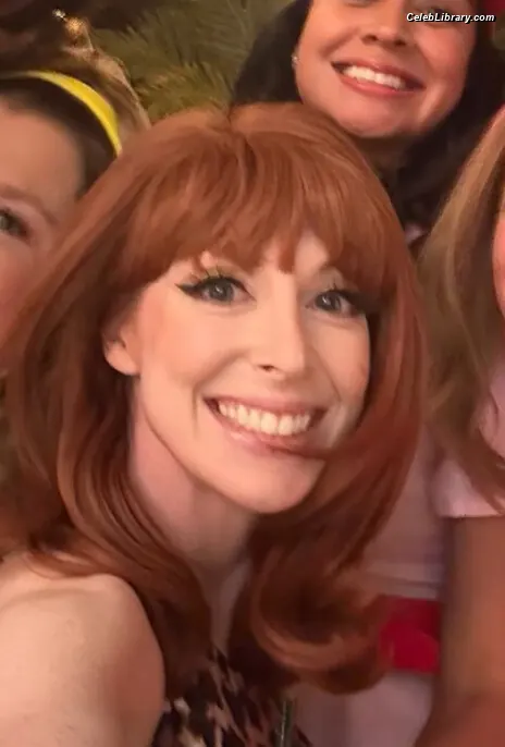Lisa Foiles photo 6 of 707