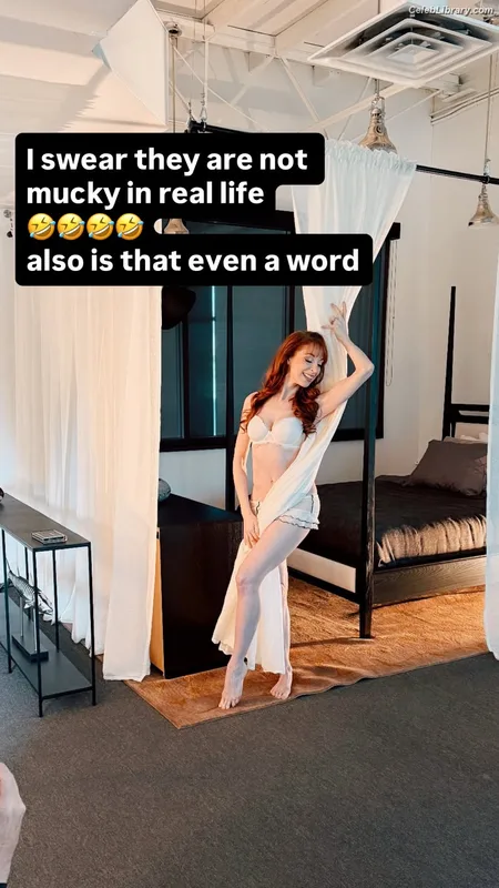 Lisa Foiles photo 1 of 708