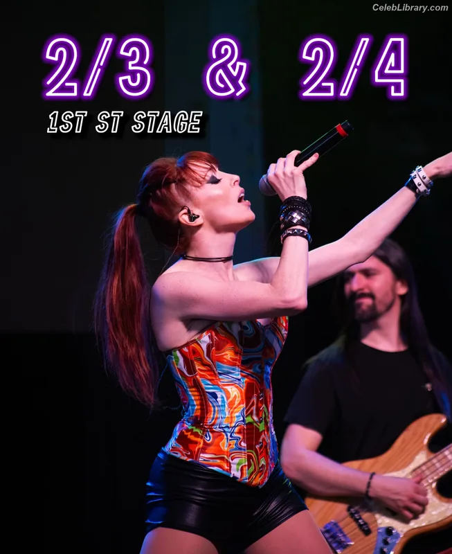 Lisa Foiles photo 7 of 708