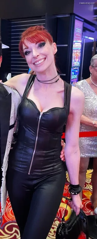 Lisa Foiles photo 22 of 708