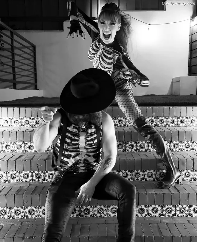 Lisa Foiles photo 1 of 708
