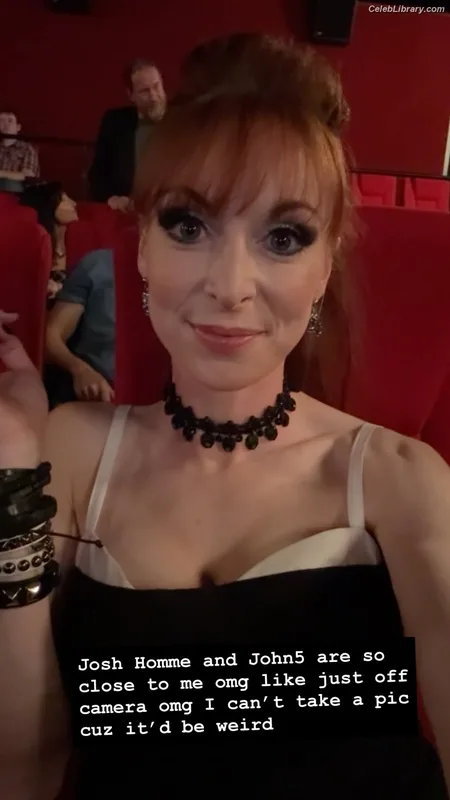 Lisa Foiles photo 15 of 708