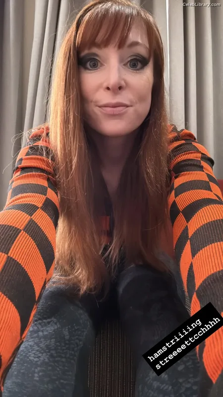 Lisa Foiles photo 21 of 708
