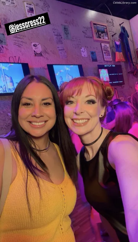 Lisa Foiles photo 21 of 708