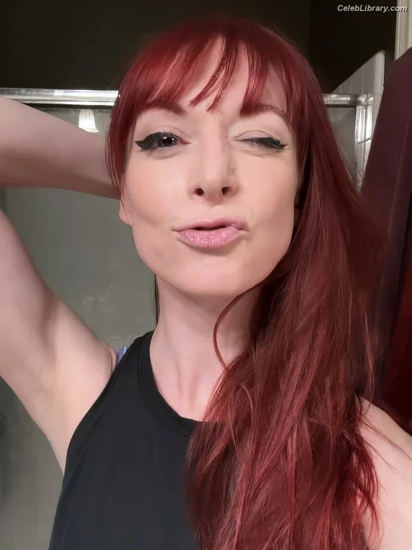 Lisa Foiles photo 1 of 708