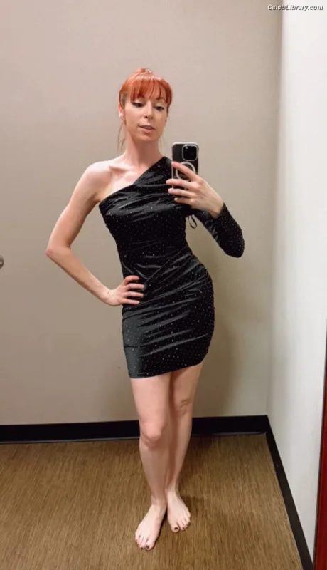 Lisa Foiles photo 12 of 708