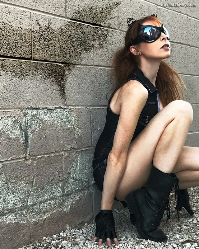 Lisa Foiles photo 24 of 708