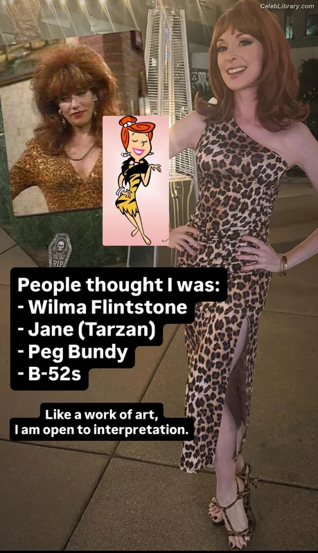 Lisa Foiles photo 12 of 708