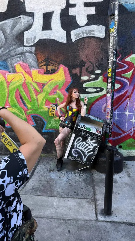 Lisa Foiles photo 5 of 708