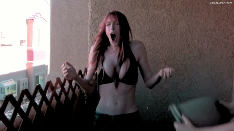 Lisa Foiles photo 11 of 708