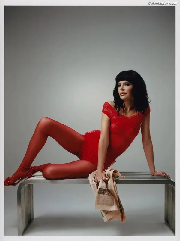 Lisa Rinna photo 6 of 197