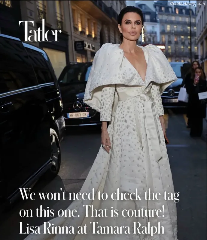 Lisa Rinna photo 20 of 197