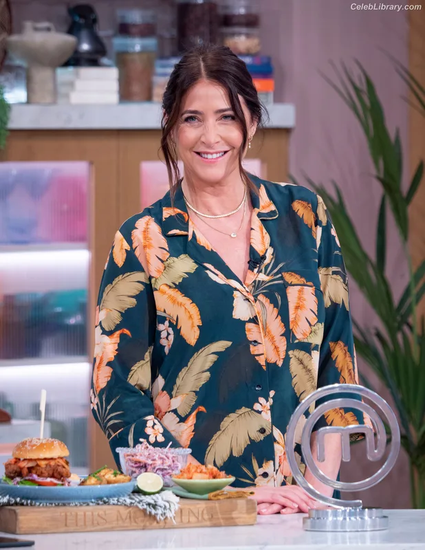 Lisa Snowdon photo 14 of 183