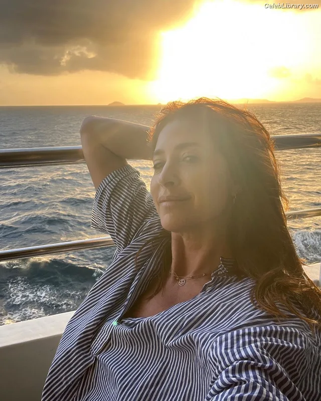 Lisa Snowdon photo 18 of 183
