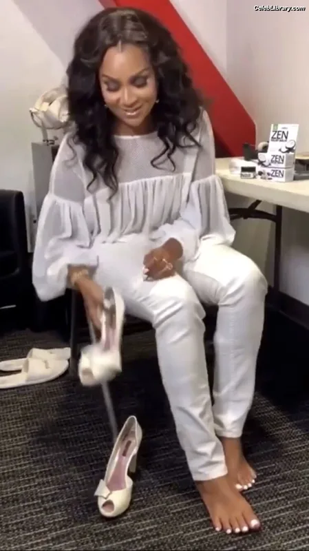 LisaRaye McCoy photo 24 of 145