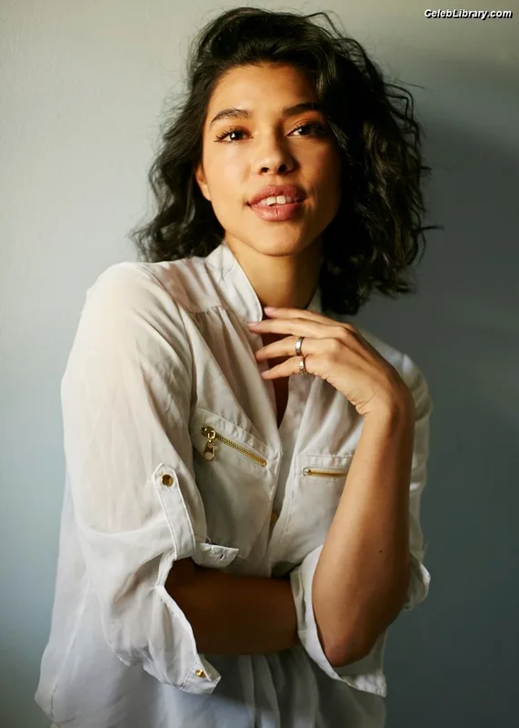 Lisseth Chavez photo 8 of 58