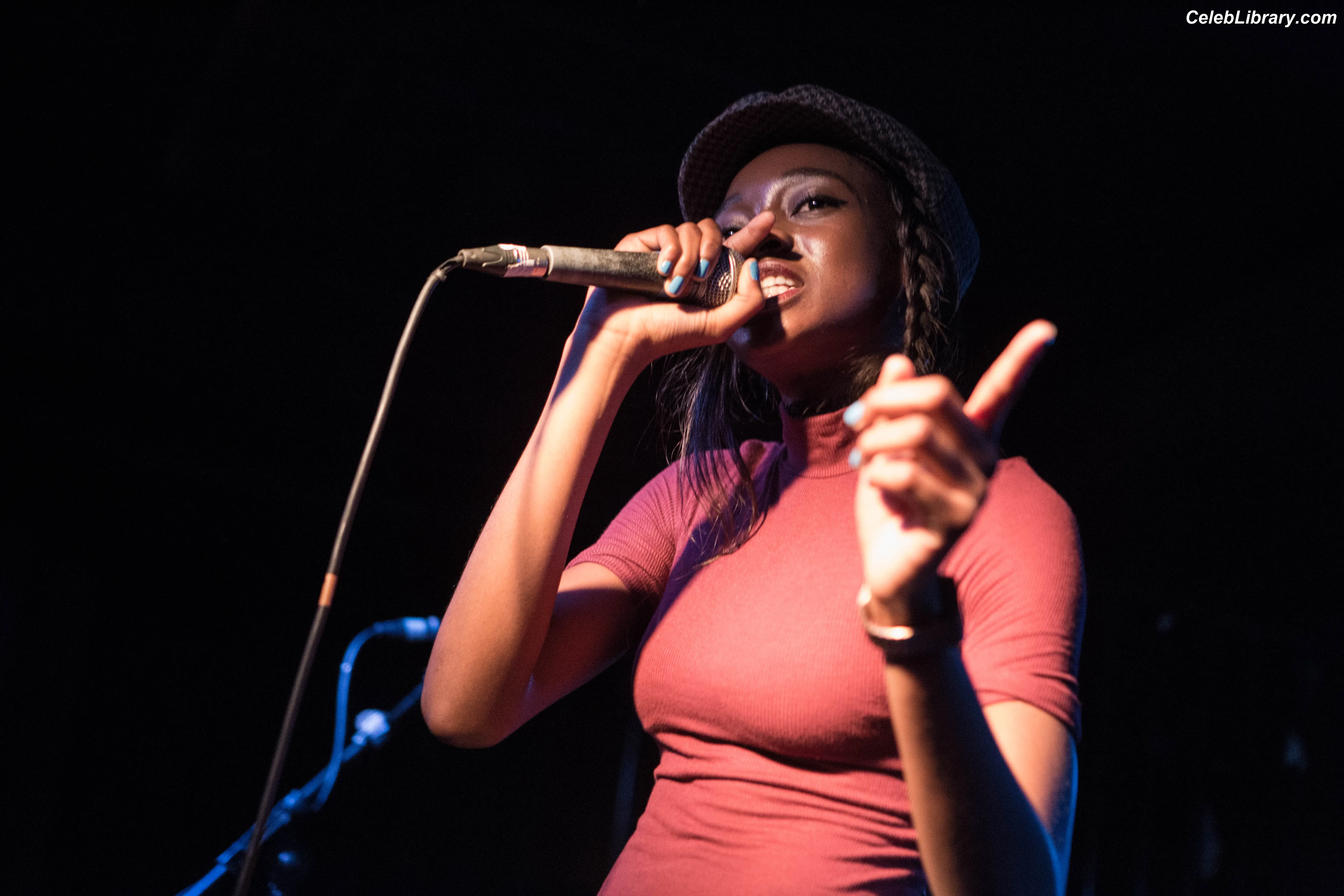 Little Simz photo 9 of 55
