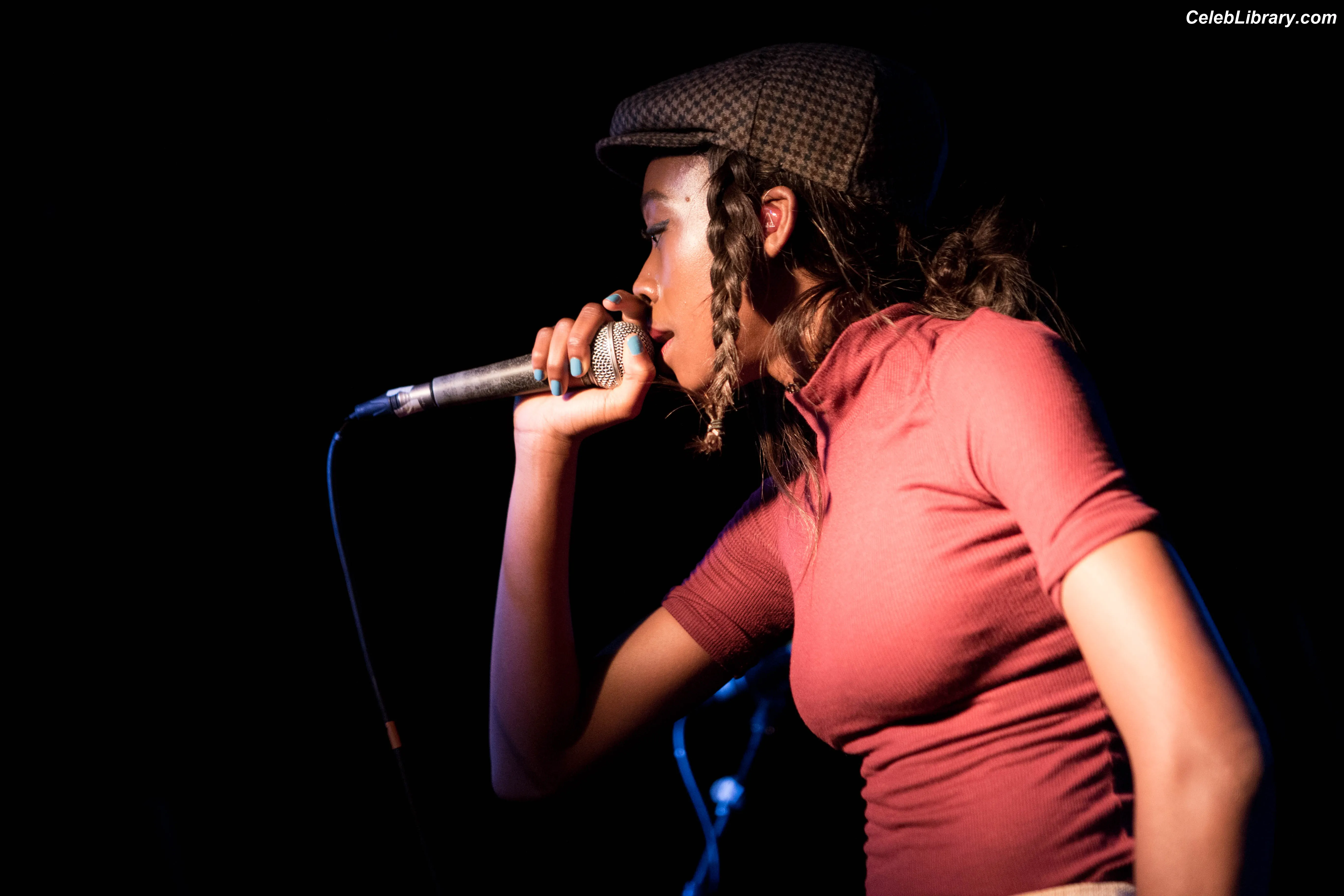 Little Simz photo 11 of 55