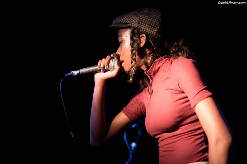 Little Simz photo 11 of 56