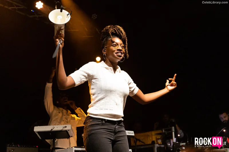 Little Simz photo 19 of 56