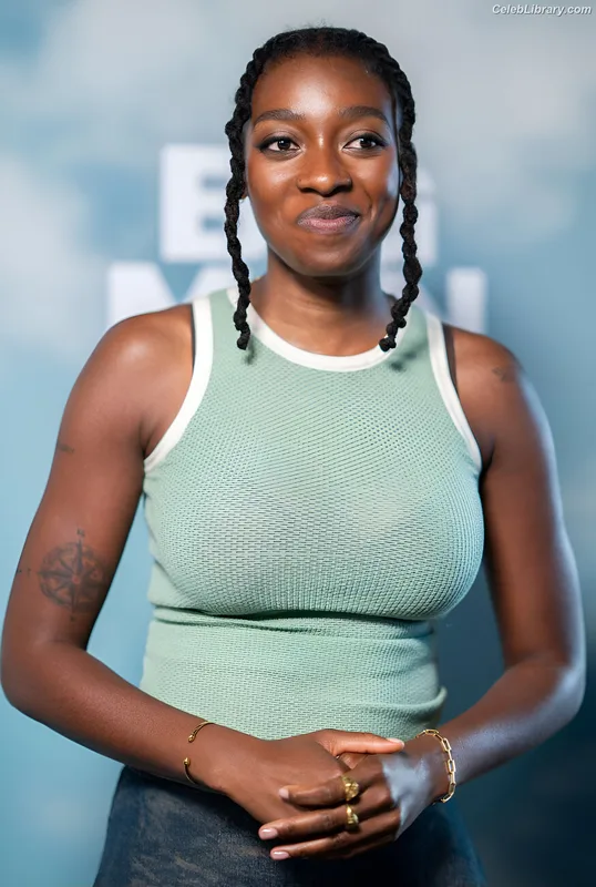 Little Simz photo 5 of 56